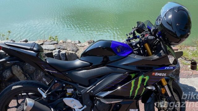 名栗湖とバイク